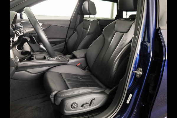 Audi A4 Avant 40 TFSI S edition Competition 204pk | Panoramadak | Adaptieve cruise controle | Parkeercamera | S-line interieur | 18 inch Lichtmetalen velgen | Led koplampen