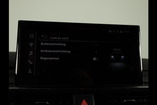 Audi A4 Avant 40 TFSI S edition Competition 204pk | Panoramadak | Adaptieve cruise controle | Parkeercamera | S-line interieur | 18 inch Lichtmetalen velgen | Led koplampen