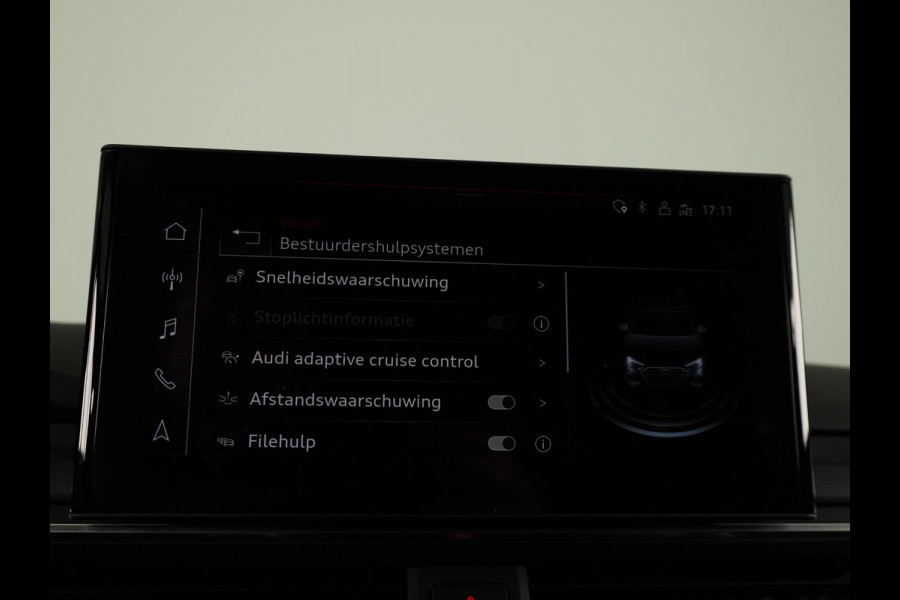 Audi A4 Avant 40 TFSI S edition Competition 204pk | Panoramadak | Adaptieve cruise controle | Parkeercamera | S-line interieur | 18 inch Lichtmetalen velgen | Led koplampen