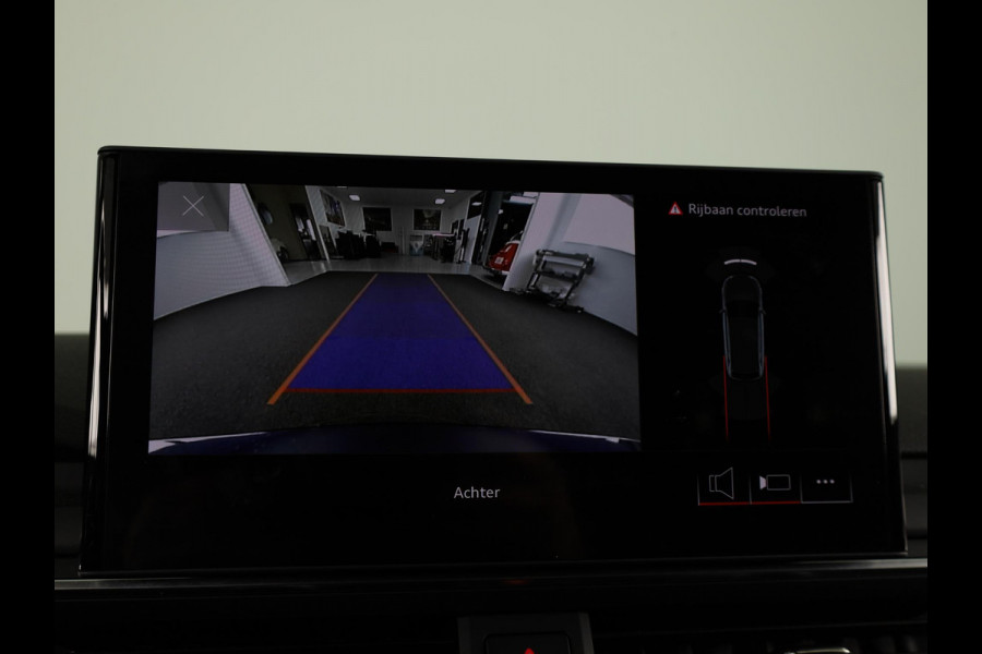 Audi A4 Avant 40 TFSI S edition Competition 204pk | Panoramadak | Adaptieve cruise controle | Parkeercamera | S-line interieur | 18 inch Lichtmetalen velgen | Led koplampen