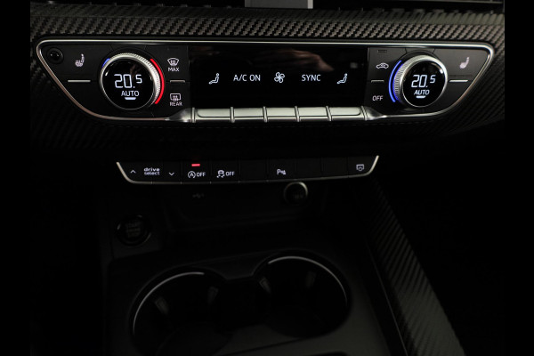 Audi A4 Avant 40 TFSI S edition Competition 204pk | Panoramadak | Adaptieve cruise controle | Parkeercamera | S-line interieur | 18 inch Lichtmetalen velgen | Led koplampen