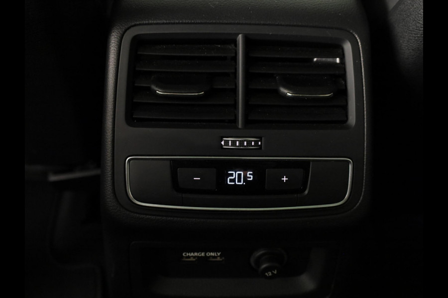 Audi A4 Avant 40 TFSI S edition Competition 204pk | Panoramadak | Adaptieve cruise controle | Parkeercamera | S-line interieur | 18 inch Lichtmetalen velgen | Led koplampen
