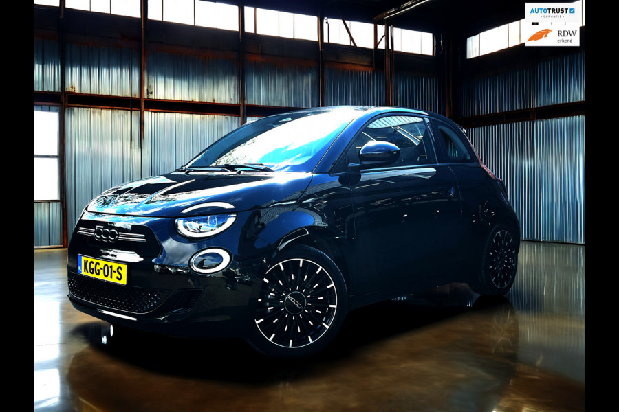 Fiat 500 Icon 42 kWh Panoramadak_Zeer nette auto