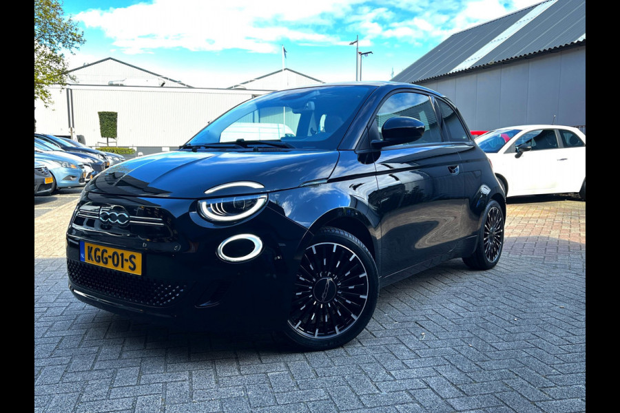Fiat 500 Icon 42 kWh Panoramadak_Zeer nette auto