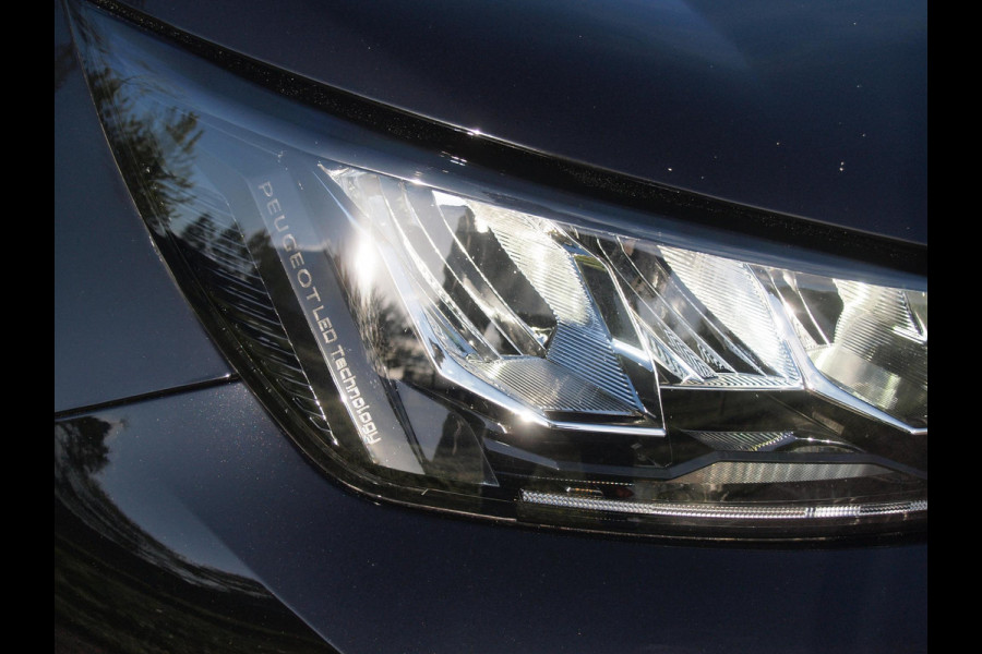 Peugeot e-2008 EV Allure 54 kWh | SOH 95% | Camera | Apple Carplay | Cruise Control | NL-Auto |