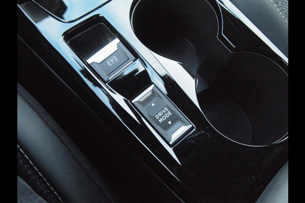 Peugeot e-2008 EV Allure 54 kWh | SOH 95% | Camera | Apple Carplay | Cruise Control | NL-Auto |