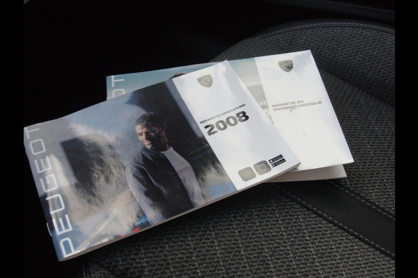 Peugeot e-2008 EV Allure 54 kWh | SOH 95% | Camera | Apple Carplay | Cruise Control | NL-Auto |