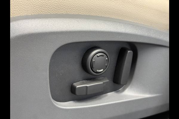Land Rover Defender 110 2.0 P400e 110 Heritage Leder Full-led Navigatie