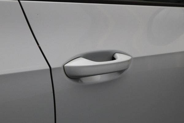 Volkswagen ID.3 204 PK Life 58 kWh, Stoelverwarming, Stuurverwarming, Adap. Cruise Control