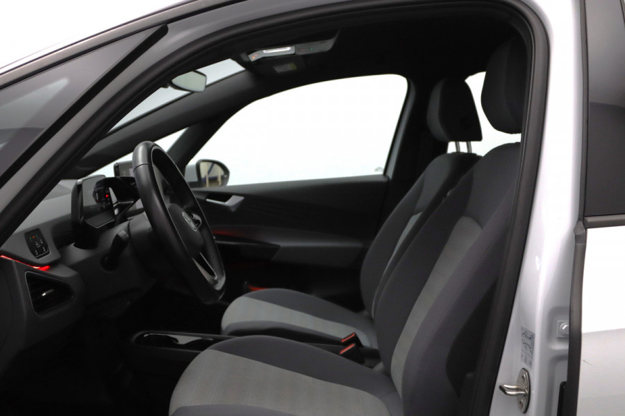 Volkswagen ID.3 204 PK Life 58 kWh, Stoelverwarming, Stuurverwarming, Adap. Cruise Control