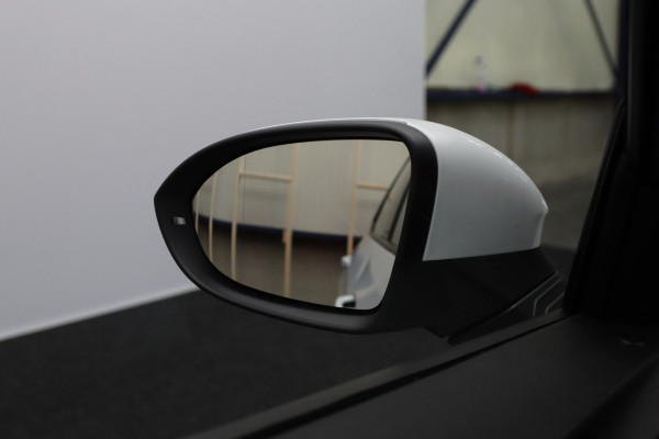 Volkswagen ID.3 204 PK Life 58 kWh, Stoelverwarming, Stuurverwarming, Adap. Cruise Control