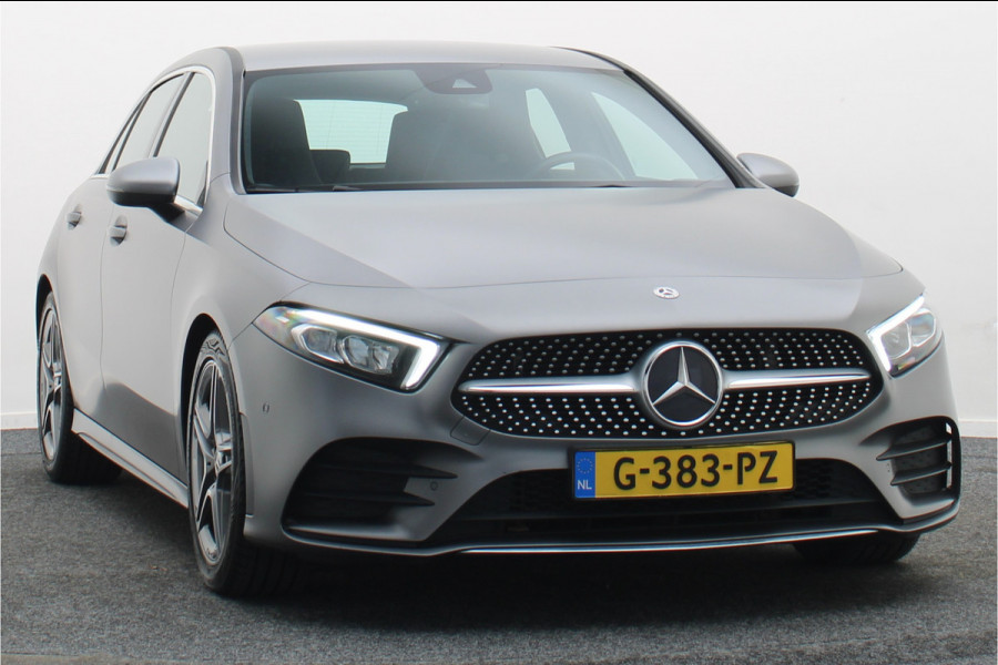 Mercedes-Benz A-Klasse 160 Business Solution AMG Camera, Apple Carplay, LED, Stoelverwarming, PDC, 18"