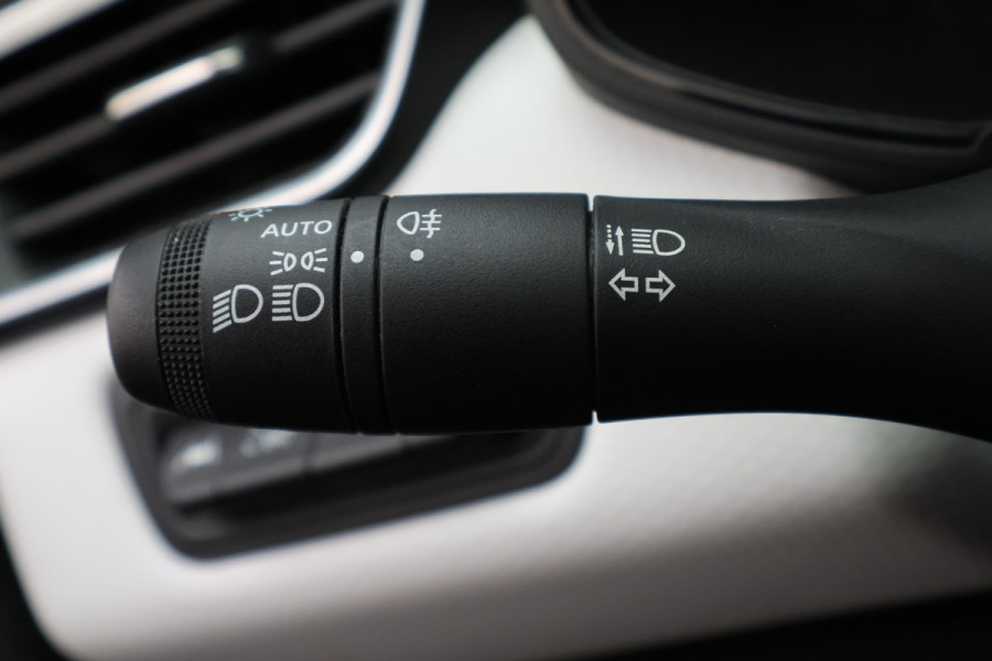 Renault Clio 1.0 TCe 90 Evolution Camera, Apple Carplay, DAB, Rijstrooksensor, PDC