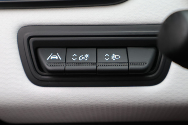 Renault Clio 1.0 TCe 90 Evolution Camera, Apple Carplay, DAB, Rijstrooksensor, PDC