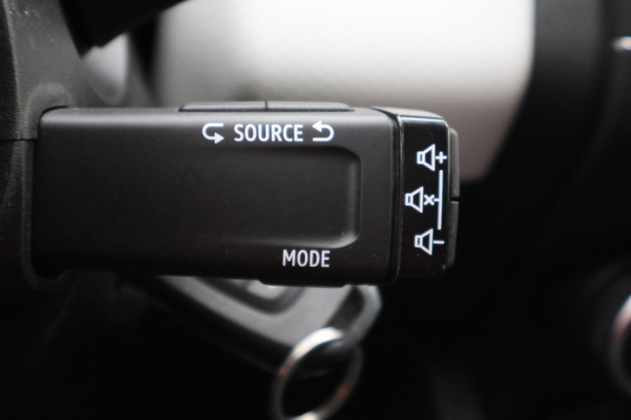 Renault Clio 1.0 TCe 90 Evolution Camera, Apple Carplay, DAB, Rijstrooksensor, PDC