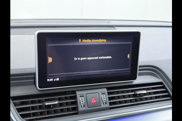 Audi Q5 55 TFSI e quattro Competition 32.000KM! |PANO| ELEKTRISCHE TREKHAAK| ELEK. ACHTERKLEP |MASSAGE| ADAPTIVE CRUISE| CAMERA| NET ONDERHOUD GEHAD RIJKLAAR INCL. 12 MND BOVAG GARANTIE| SFEERVERLICHTING