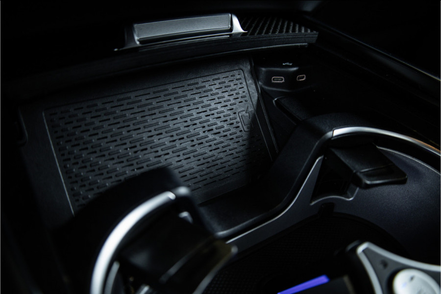 Mercedes-Benz G-Klasse AMG G63 - Panorama | Burmester | Stoelkoeling & Massage | 360 Camera