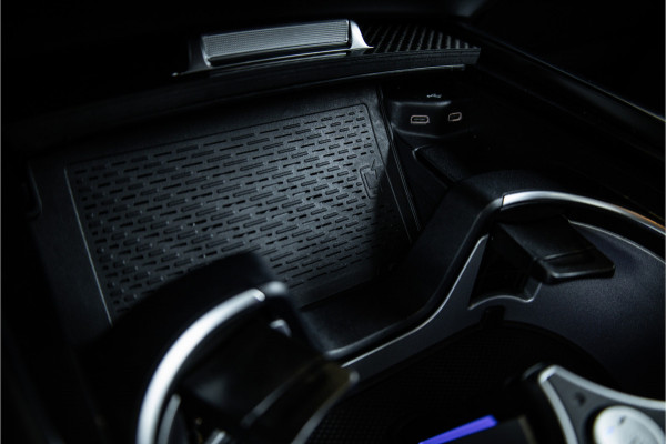 Mercedes-Benz G-Klasse AMG G63 - Panorama | Burmester | Stoelkoeling & Massage | 360 Camera