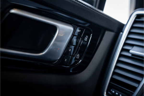 Porsche Cayenne Coupé 3.0 - Sport Chrono | Luchtvering | Panorama | Elek. Trekhaak | Bose | Memory