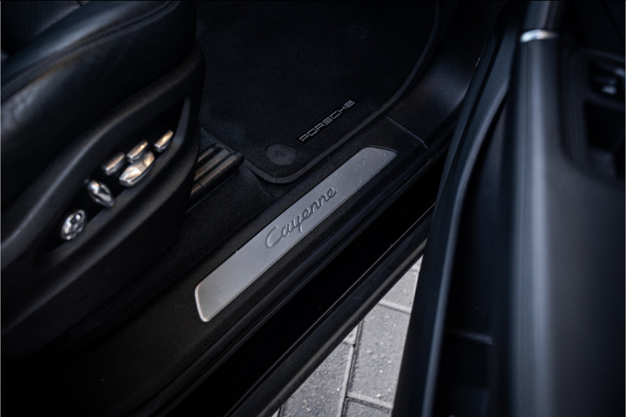 Porsche Cayenne Coupé 3.0 - Sport Chrono | Luchtvering | Panorama | Elek. Trekhaak | Bose | Memory
