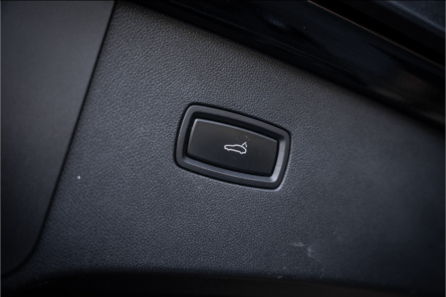 Porsche Cayenne Coupé 3.0 - Sport Chrono | Luchtvering | Panorama | Elek. Trekhaak | Bose | Memory