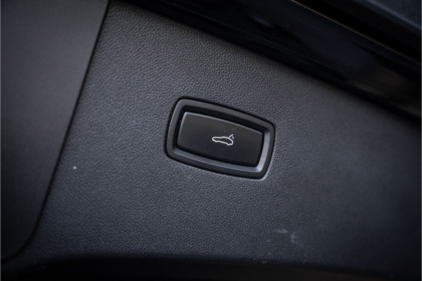 Porsche Cayenne Coupé 3.0 - Sport Chrono | Luchtvering | Panorama | Elek. Trekhaak | Bose | Memory