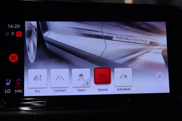 Volkswagen Golf 2.0 TSI GTI CLUBSPORT/NURBURGRING/PANO/AKRA/IQ/HUD/MEMVOLL