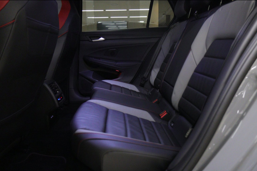 Volkswagen Golf 2.0 TSI GTI CLUBSPORT/NURBURGRING/PANO/AKRA/IQ/HUD/MEMVOLL