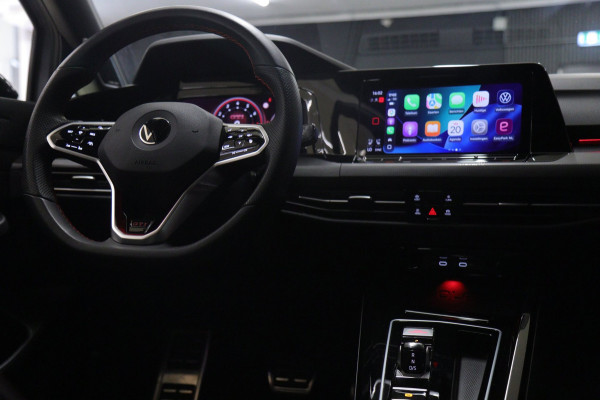 Volkswagen Golf 2.0 TSI GTI CLUBSPORT/NURBURGRING/PANO/AKRA/IQ/HUD/MEMVOLL