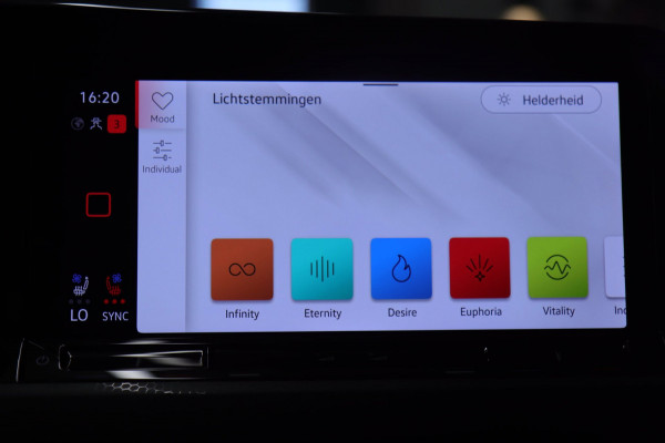 Volkswagen Golf 2.0 TSI GTI CLUBSPORT/NURBURGRING/PANO/AKRA/IQ/HUD/MEMVOLL