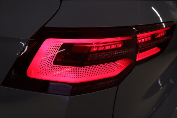 Volkswagen Golf 2.0 TSI GTI CLUBSPORT/NURBURGRING/PANO/AKRA/IQ/HUD/MEMVOLL