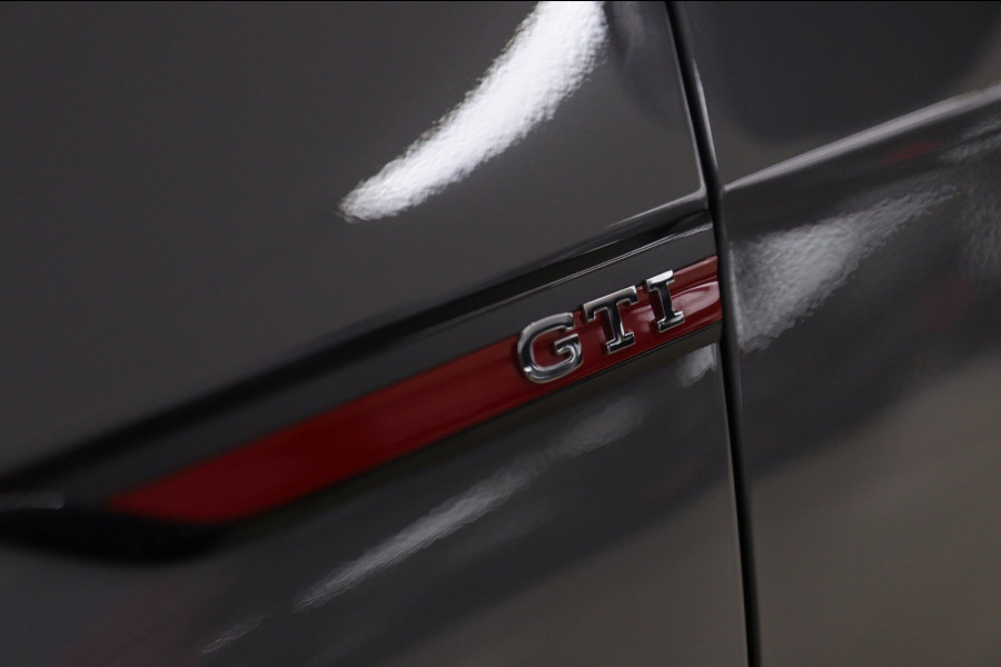 Volkswagen Golf 2.0 TSI GTI CLUBSPORT/NURBURGRING/PANO/AKRA/IQ/HUD/MEMVOLL