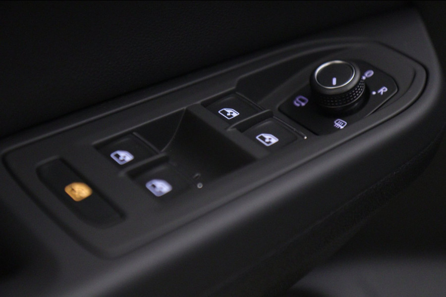 Volkswagen Golf 2.0 TSI GTI CLUBSPORT/NURBURGRING/PANO/AKRA/IQ/HUD/MEMVOLL