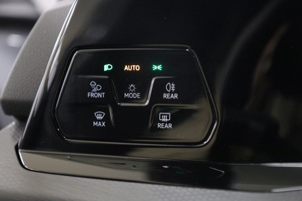 Volkswagen Golf 2.0 TSI GTI CLUBSPORT/NURBURGRING/PANO/AKRA/IQ/HUD/MEMVOLL