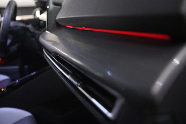 Volkswagen Golf 2.0 TSI GTI CLUBSPORT/NURBURGRING/PANO/AKRA/IQ/HUD/MEMVOLL