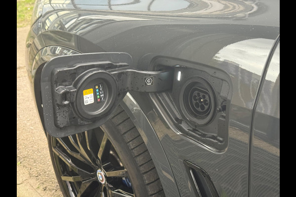 BMW X5 XDrive45e High Executive M Sport | Pano | HUD | Memory