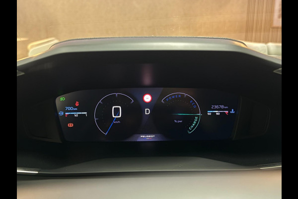 Peugeot 208 ALLURE Aut. 100 PK Navi Leder Led Carbon PDC ACC Carplay