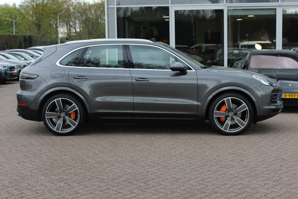 Porsche Cayenne 3.0 E-Hybrid / Trekhaak / Panoramadak / Camera / Luchtvering / 22'' / Sportchrono / Bose / Stoelventilatie+Verwarming / Cruise Control