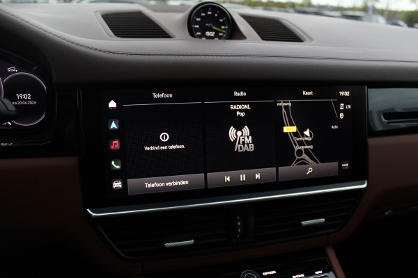 Porsche Cayenne 3.0 E-Hybrid / Trekhaak / Panoramadak / Camera / Luchtvering / 22'' / Sportchrono / Bose / Stoelventilatie+Verwarming / Cruise Control