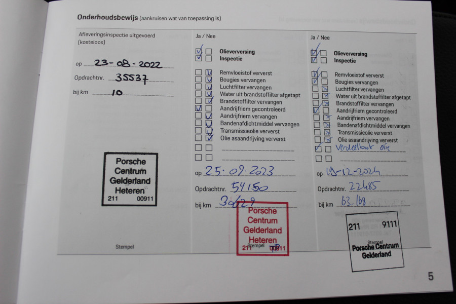 Porsche Cayenne 3.0 E-Hybrid / Trekhaak / Panoramadak / Camera / Luchtvering / 22'' / Sportchrono / Bose / Stoelventilatie+Verwarming / Cruise Control