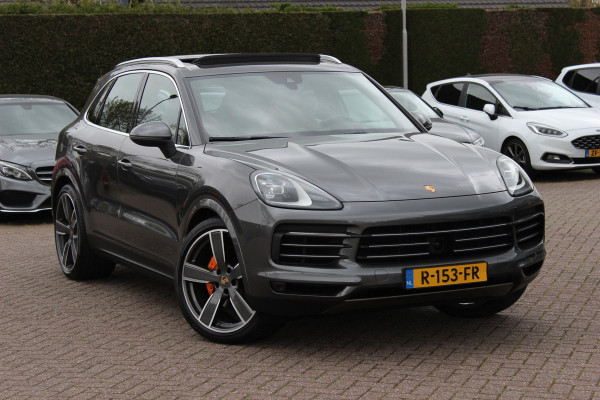 Porsche Cayenne 3.0 E-Hybrid / Trekhaak / Panoramadak / Camera / Luchtvering / 22'' / Sportchrono / Bose / Stoelventilatie+Verwarming / Cruise Control