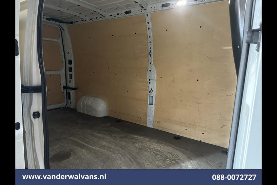 Renault Master 2.3 dCi 136pk L3H2 Euro6 Airco | Camera | Navigatie | LED | Cruisecontrol | 2500kg Trekhaak Parkeersensoren