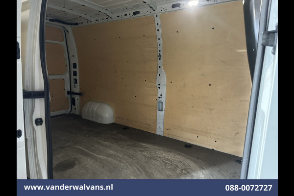 Renault Master 2.3 dCi 136pk L3H2 Euro6 Airco | Camera | Navigatie | LED | Cruisecontrol | 2500kg Trekhaak Parkeersensoren