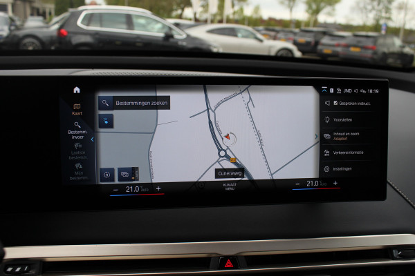 BMW iX xDrive40 High Executive 77 kWh / Trekhaak / Panoramadak / 360Camera / Head-up / Leder / Softclose / Harman Kardon / 21'' / Keyless / Stoelventilatie+Verwarming / Stuurverwarming / Dodehoek / DAB / ACC