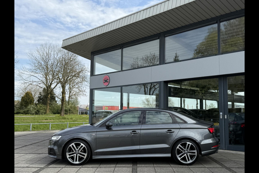 Audi A3 Limousine 30 TFSI S-Line | Trekhaak | Virtual | Navi |