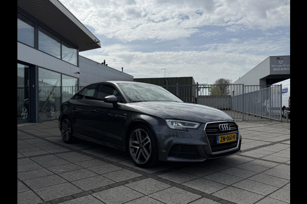 Audi A3 Limousine 30 TFSI S-Line | Trekhaak | Virtual | Navi |