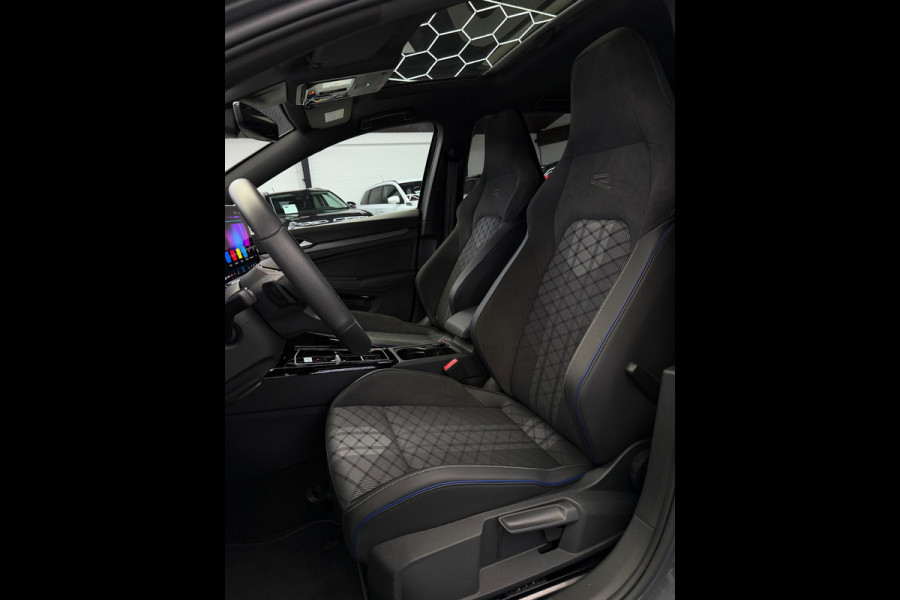 Volkswagen Golf 1.5 TSI 3x R-Line Panorama CarPlay