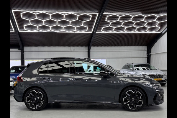 Volkswagen Golf 1.5 TSI 3x R-Line Panorama CarPlay