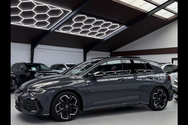 Volkswagen Golf 1.5 TSI 3x R-Line Panorama CarPlay