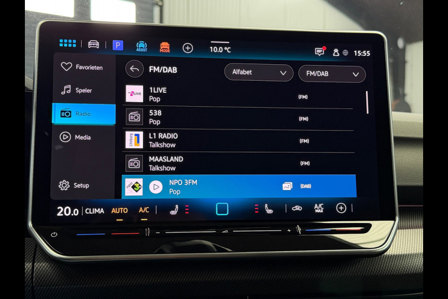 Volkswagen Golf 1.5 TSI 3x R-Line Panorama CarPlay